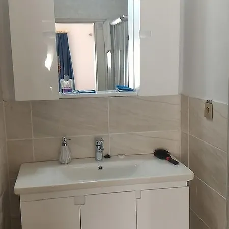 Iz Birak Butik Marina Hotel *